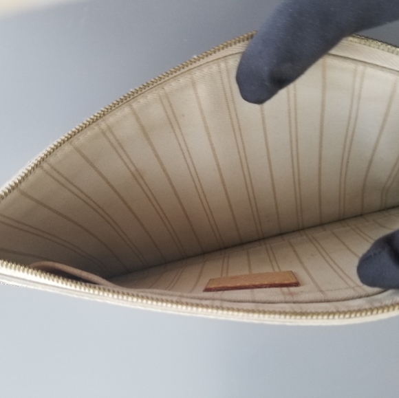 LOUIS VUITTON Neverfull Pouch GM Damier Print - Picture 3 of 16